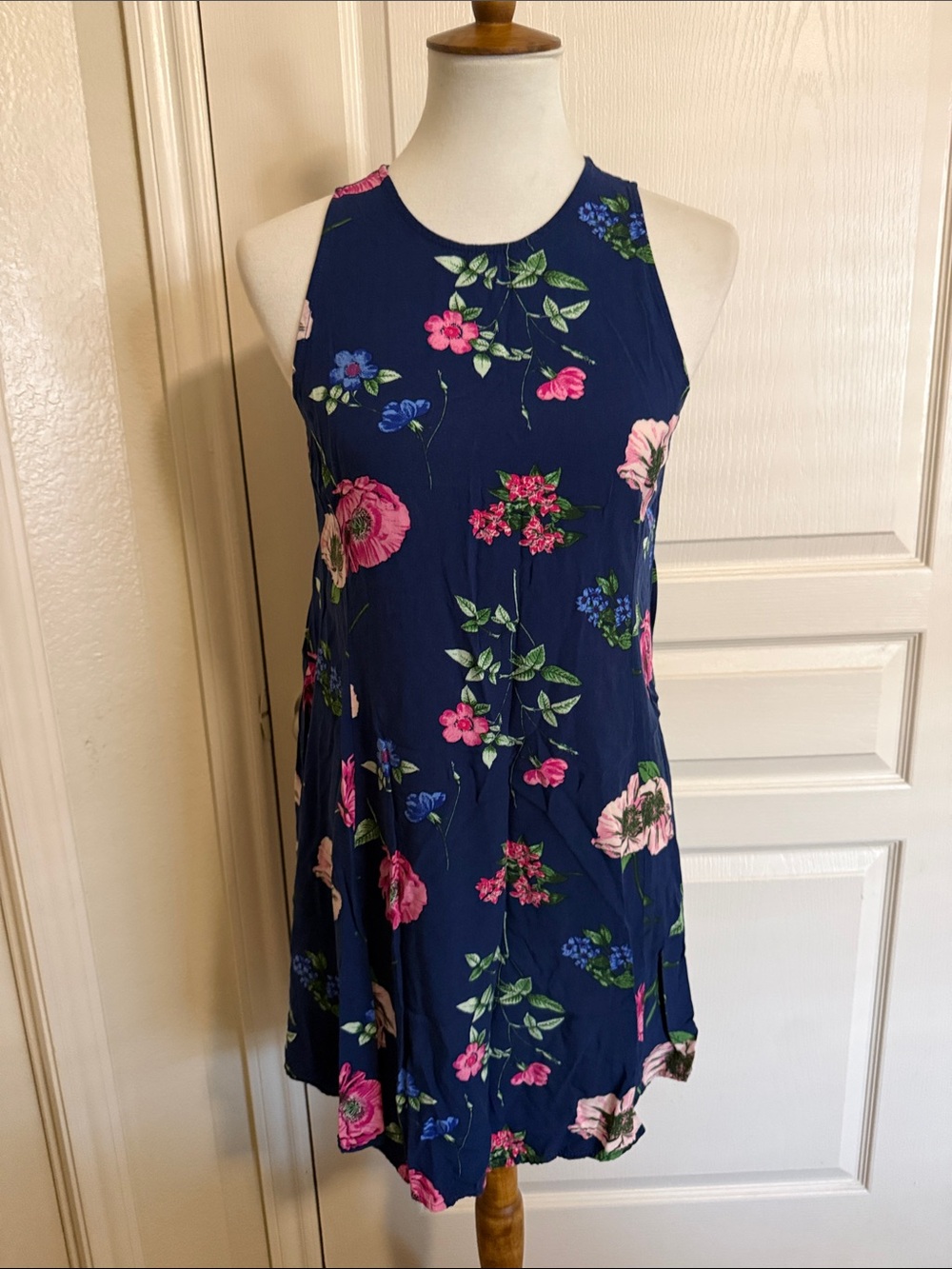Old Navy Navy Floral Halter Swing Dress with Pink Accents Sz Small